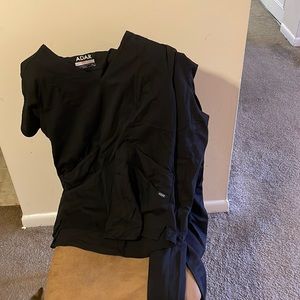 Adar pro jogger scrub set